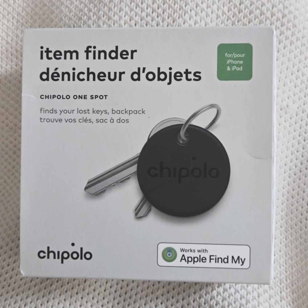 🆕️Chipolo Black Item Finder (Apple Only) NIB